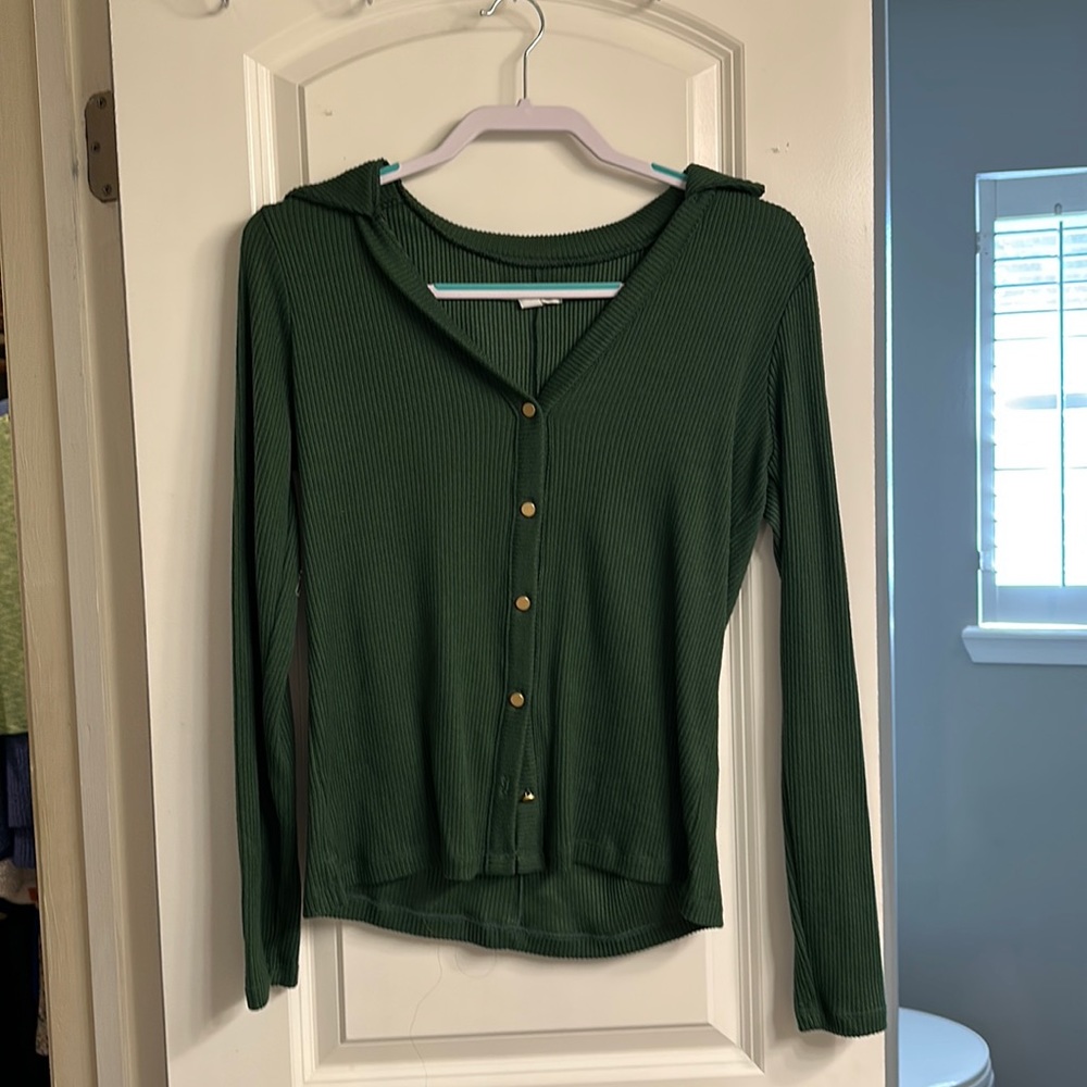 Green Long Sleeve Top